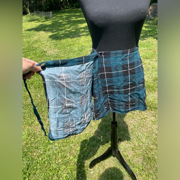 Aeropostale Plaid Wrap Skirt - Picture 3 of 7